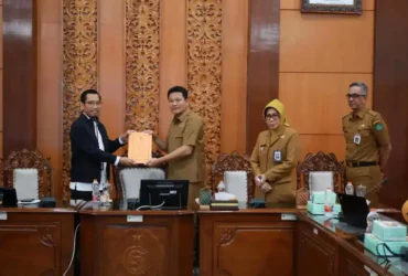 Bupati Sidoarjo usai exit meeting pemeriksaan LKPD, di Opsroom Setda Kabupaten Sidoarjo, Senin (25/5/2026) (foto: ist)