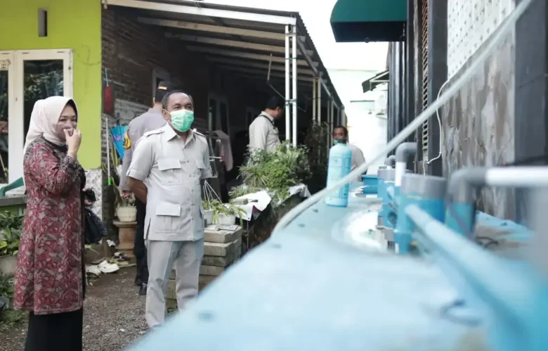 Satgas MBG dan Anggota DPRD Jember saat melakukan supervisi pemetaan potensi masalah SPPG di salah satu dapur MBG di Kecamatan Patrang, Jumat pagi (29/5/2026) (foto: ist)