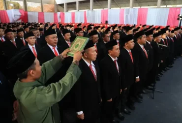 Pelantikan sebanyak 734 Kepala Sekolah SD dan SMP oleh Bupati Jember Muhammad Fawait, Sabtu sore (23/5/2026) (foto: ist)