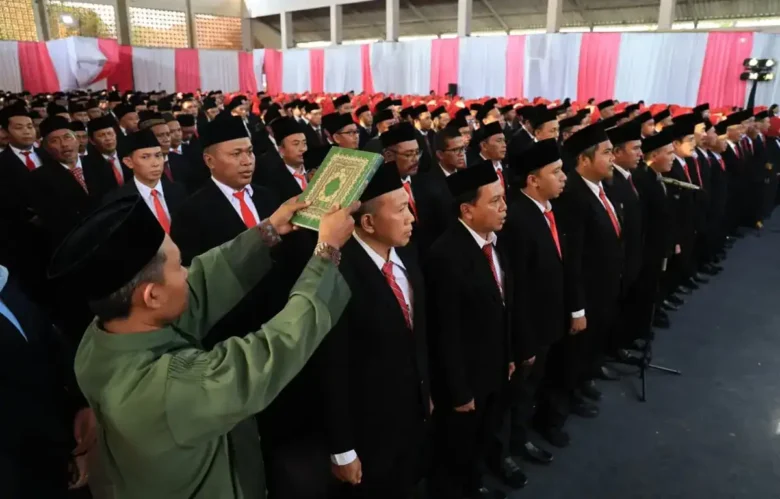 Pelantikan sebanyak 734 Kepala Sekolah SD dan SMP oleh Bupati Jember Muhammad Fawait, Sabtu sore (23/5/2026) (foto: ist)