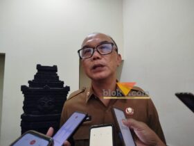 Kepala DPUBM Kabupaten Malang, Khairul Isnaidi Kusuma saat diwawancarai awak media (blok-a.com / Yogga Ardiawan)