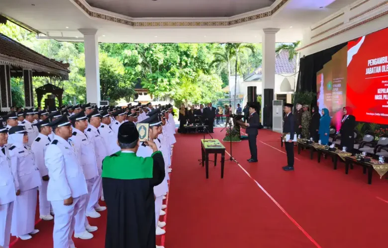 Prosesi pelantikan 80 kades terpilih oleh Bupati Sidoarjo, di Pendopo Delta Wibawa, Senin (29/6/2026) (foto: istimewa)