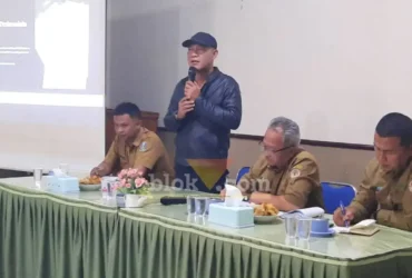 Front Perjuangan Petani Mataraman (FPPM) audiensi di Kantor Kesatuan Pemangkuan Hutan (KPH) Blitar (foto: Blok-a.com/Fajar)