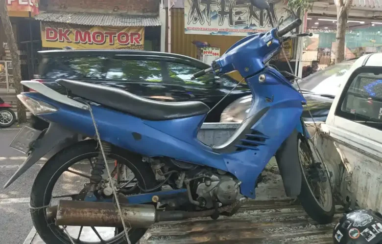 Motor Suzuki Shogun yang terlibat kecelakaan di jalan Pattimura Sengon, Jombang (Dokumen Satlantas Polres Jombang)
