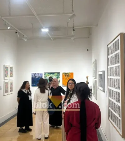 Pameran perdana bertajuk Mukadimah di ArtMeru Gallery menghadirkan karya dari 22 seniman lintas generasi asal Malang dan Jawa Timur (foto: Blok-a.com / M Berril Labiq)