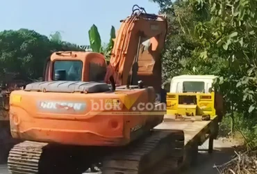 Salah satu alat berat yang diamankan Polres Magetan (foto: Blok-a.com/Ananda)