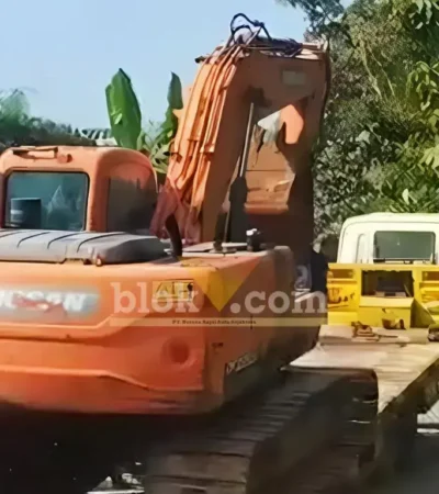 Salah satu alat berat yang diamankan Polres Magetan (foto: Blok-a.com/Ananda)