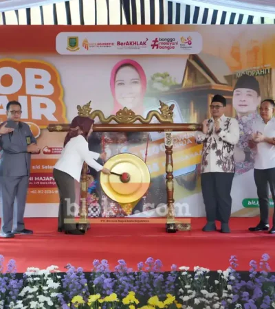 Walikota Mojokerto didampingi Forkopimda saat pembukaan job fair Kota Mojokerto 2026 (foto: Blok-a.com/Syahrul Wijaya)