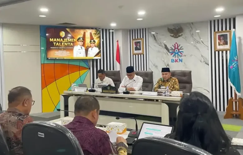 Bupati Mojokerto Gus Barra dalam acara pemaparan progress implementasi Manajemen Talenta ASN (Dokumen Kominfo)