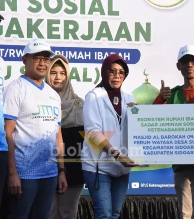 Peluncuran program Gardu Sosial BPJS Ketenagakerjaan Sidoarjo, di Tugu Jayandaru, Alun-Alun Kabupaten Sidoarjo, Minggu (21/6/2026) (foto: istimewa)
