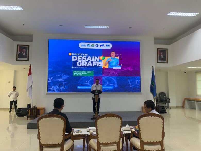 Wali Kota Malang, Wahyu Hidayat dalam kegiatan pelatihan desain grafis (Istimewa)