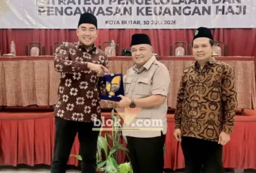 Anggota Komisi VIII DPR RI Daerah Pemilihan Jawa Timur VI, Endro Hermono, dalam acara sosialisasi Diseminasi Strategi Pengelolaan dan Pengawasan Keuangan Haji di Kota Blitar (foto: Blok-a.com/Fajar)