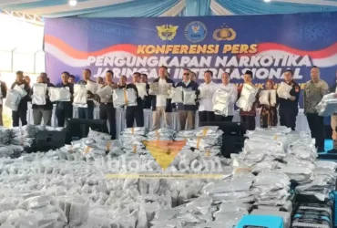 BNN RI sita 3,37 ton ganja asal Thailand di Gresik, diduga akan diolah jadi liquid vape (foto: Blok-a.com/ivan)