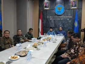 Bupati Sidoarjo Subandi beserta jajaran, saat Peringatan Hari Anti Narkotika Internasional (HANI) 2026, yang dilaksanakan secara virtual di Kantor BNNK Sidoarjo, Kamis (23/7/2026) (foto: istimewa)
