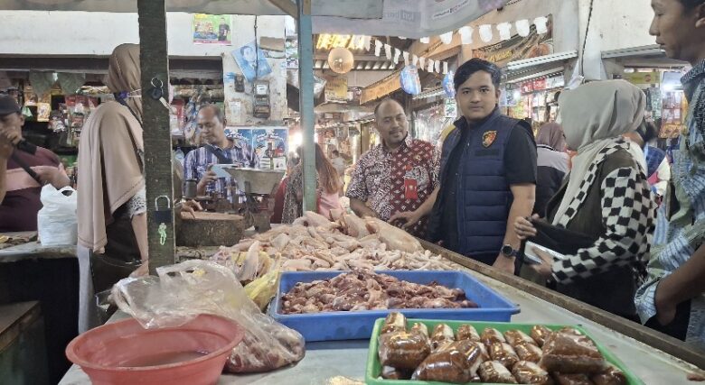 Harga Ayam dan Telur di Pasar Kepanjen Stabil, Usai Sejumlah SPPG Berhenti Beroperasi (istimewa)
