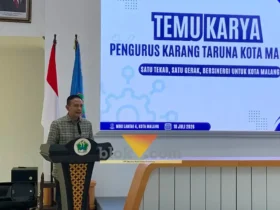 Wali Kota Malang, Wahyu Hidayat dalam kegiatan Temu Karya pengurus Karang Taruna Kota Malang (foto: Blok-a.com / Yogga Ardiawan)