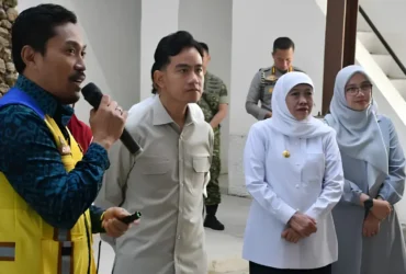 Wapres RI Gibran Rakabuming didampingi Gubernur Jatim, Khofifah Indar Parawansa dan Bupati Ipuk Fiestiandani saat Tinjau Progres Revitalisasi Pasar Induk Banyuwangi, Jum'at (10/07/2026) (foto: Blok-a.com/Istimewa)
