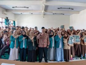 Pelatihan budidaya microgreen di SMA Islam Ma'arif oleh Guru Besar Unisma (Istimewa)