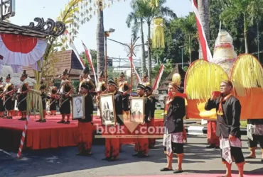 Acara Pisowanan Agung sebagai bagian dari rangkaian peringatan Hari Jadi Kabupaten Blitar yang ke-702 (foto: Blok-a.com/Fajar)