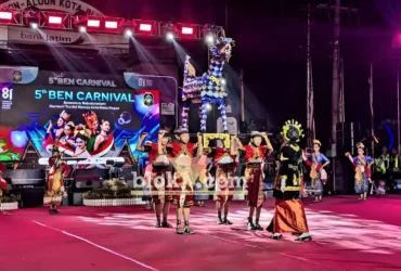 BEN Carnival 2026 di Blitar hadir malam hari, tampilkan budaya Nusantara, gabungkan tradisi dan modern serta dorong pariwisata daerah (foto: Blok-a.com/Fajar)
