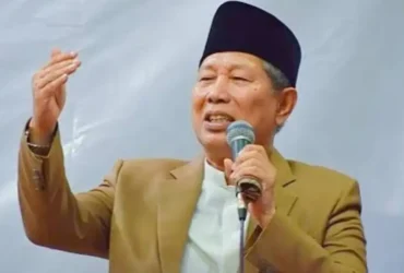 KH Musta'in Syafi'i (Foto: Istimewa)