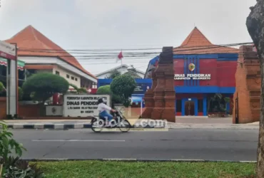 Kantor Dinas Pendidikan Kabupaten Mojokerto (foto: Blok-a.com/Syahrul Wijaya)