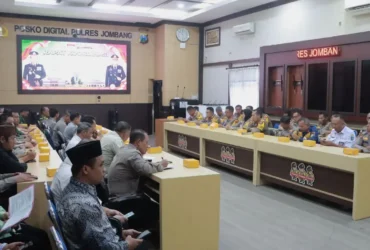 Kapolres Jombang AKBP Ardi Kurniawan pimpin rakor pengamanan Istighosah Akbar jelang Muktamar NU ke-35 (Foto: Polres Jombang)