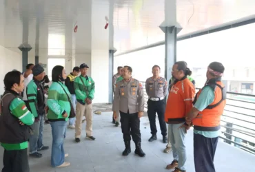 Kapolres Mojokerto AKBP Andi Yudha Pranata didampingi Kasatlantas Polres Mojokerto tinjau Kenanten Police Station (Foto: Humas)