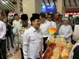Menteri Koordinator Bidang Pemberdayaan Masyarakat, Cak Imin sebelum meresmikan Malang Migrant Center (foto: blok-a.com / Yogga Ardiawan)