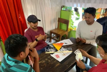 Kejuaraan remi Baladhika Cup 2026 gelaran Korem 083/BDJ bersama jurnalis (blok-a.com / Yogga Ardiawan)