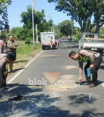Piket Lantas Satlantas Polresta Banyuwangi saat lakukan olah TKP dua laka lantas di dua tempat berbeda yang masing-masing menelan satu korban jiwa, Minggu-Senin (09-10/08/2026) (foto: Blok-a.com/Kuryanto)