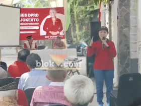 Politikus PDI Perjuangan juga ketua DPRD kota Mojokerto Ery Purwanti saat kegiatan Reses (foto: blok-a.com/Syahrul Wijaya)