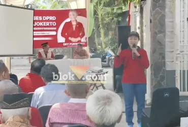 Politikus PDI Perjuangan juga ketua DPRD kota Mojokerto Ery Purwanti saat kegiatan Reses (foto: blok-a.com/Syahrul Wijaya)