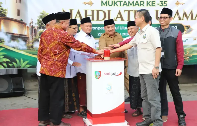 Bupati Jombang launching posko ramah Muktamirin bersama Panlok Muktamar ke-35 NU (Foto: Kominfo)