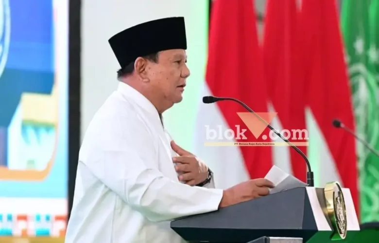 Presiden Prabowo Subianto saat memberikan sambutan di acara pembukaan Muktamar NU ke-35 (foto: blok-a.com/Syahrul Wijaya)