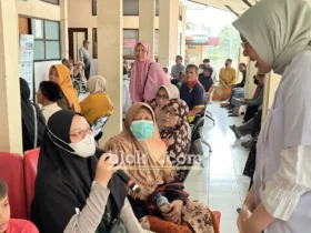 RSDS Magetan saat melakukan penyuluhan kepada masyarakat (foto: Blok-a.com/Nanda Bagoes)