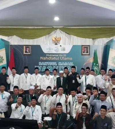 Sidang Bahtsul Masail Waqi’iyah dipimpin oleh KH Mahbub Maafi dan KH Muhammad Faiz selaku Perumus (Foto: istimewa)
