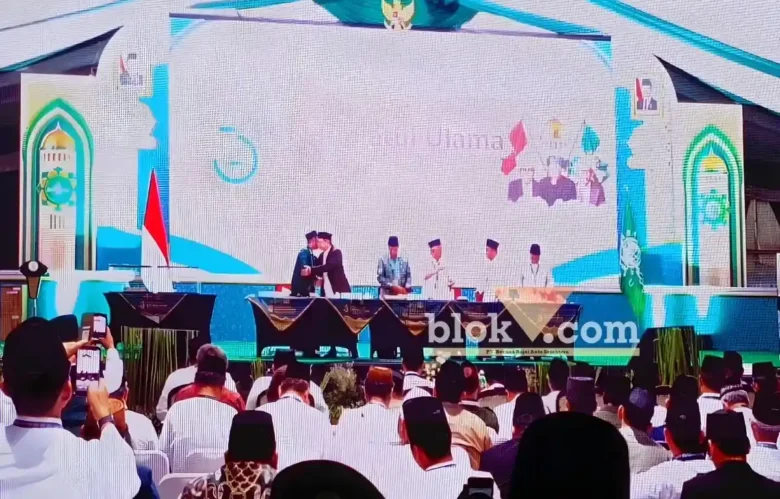 Suasana Sidang Pleno V Muktamar NU ke-35 di Tambakberas, Jombang (foto: blok-a.com/Syahrul Wijaya)