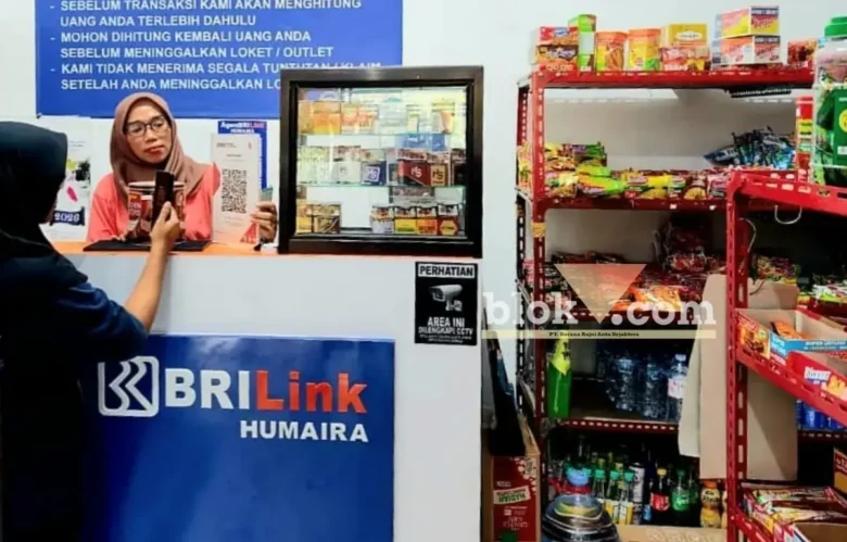 UMKM Fasiatin kembangkan usaha sembako, laundry hingga BRILink dapat dukungan BRI Talun (foto: blok-a.com/Fajar)