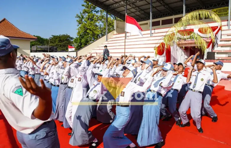 Calon Pasukan Pengibar Bendera kota Mojokerto saat ikuti Diklat (foto: Blok-a.com/Syahrul Wijaya)