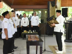 Bupati Subandi lantik 254 kepala sekolah SD/SMP negeri di Sidoarjo (foto: istimewa)