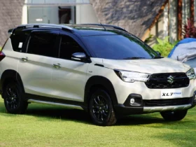 Mobil Low SUV Suzuki XL 7 (foto: istimewa)