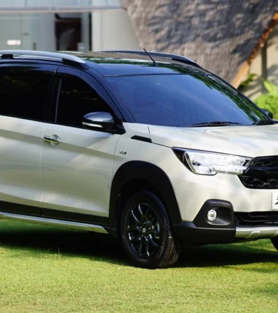 Mobil Low SUV Suzuki XL 7 (foto: istimewa)