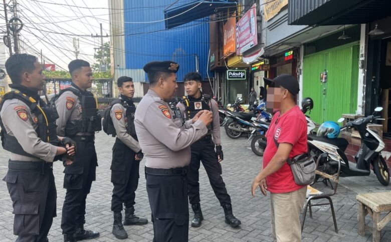 Polisi menindak jukir yang viral di Dinoyo, Kota Malang (dok. Polresta Malang Kota for blok-a.com)