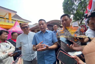 caption:%20Wali%20Kota%20Malang,%20Wahyu%20Hidayat%20bersama%20Kapolresta%20Malang%20Kota,%20Kombes%20Pol%20Danang%20diwawancara%20pada%20Minggu%20(27/9/2026)%20(blok-a.com/Bob%20Bimantara%20Leander)