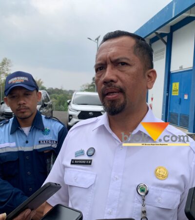 Kepala DLH Kota Malang, Gamaliel Raymond Hasiholan Matondang komitmen cegah pencemaran sungai akibat sampah (blok-a.com / Yogga Ardiawan)