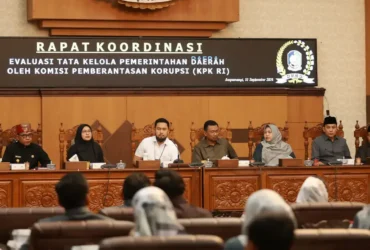 KPK saat gelar Rakor di DPRD Banyuwangi, Selasa (01/09/2026) (foto: blok-a.com/Istimewa)