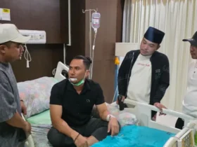 Lerai kericuhan di depan Gedung DPRD Kabupaten Malang, anggota dewan ditanduk hingga terluka (foto: istimewa)
