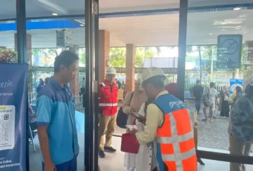 Pelayanan penumpang di Terminal Penumpang Pelabuhan Gresik menuju sistem yang lebih terintegrasi (foto: istimewa)