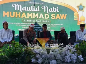 Polsek Pacet menggelar pengajian akbar dalam rangka memperingati Maulid Nabi Muhammad SAW.(foto: blok-a.com/Syahrul Wijaya)